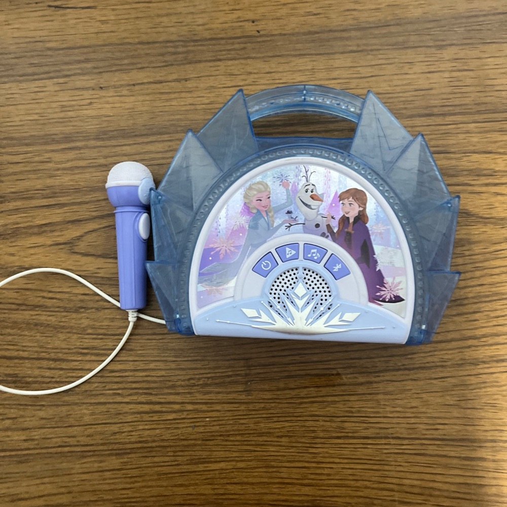 eKids Frozen  Sing Along Boombox Karaoke with Microphone Tested Works
